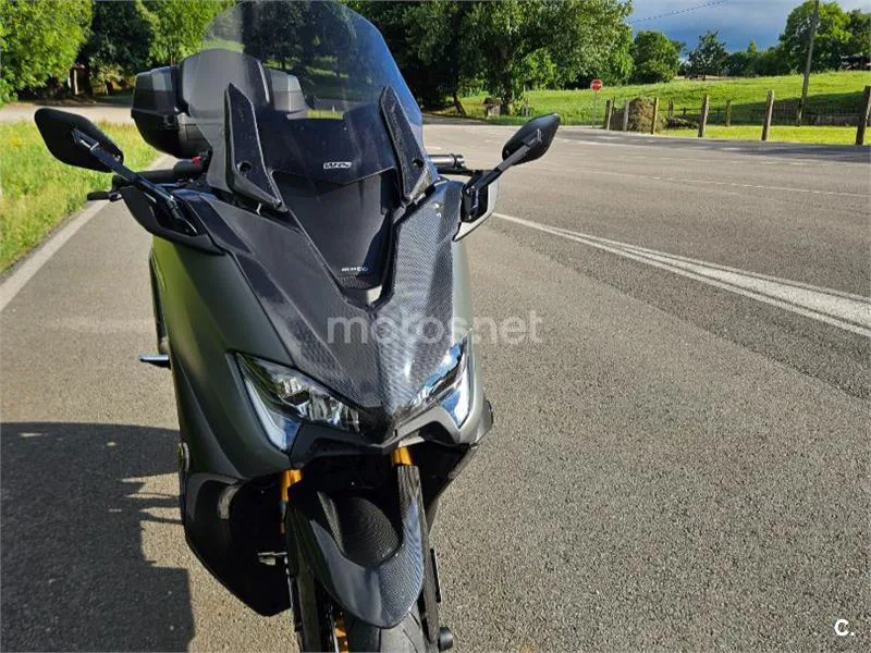 Yamaha TMAX 560 - Vista 7