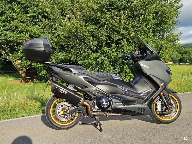 Yamaha TMAX 560 - Vista 8