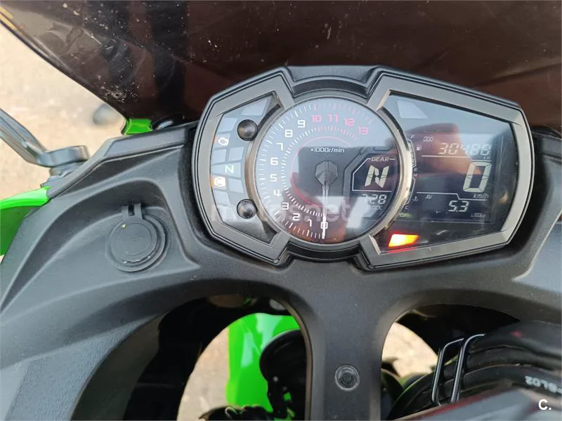 Kawasaki Ninja 650 - Vista 5