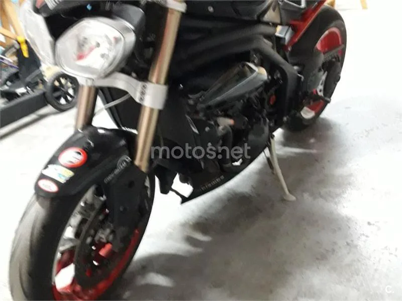 Triumph Speed Triple - Vista 3