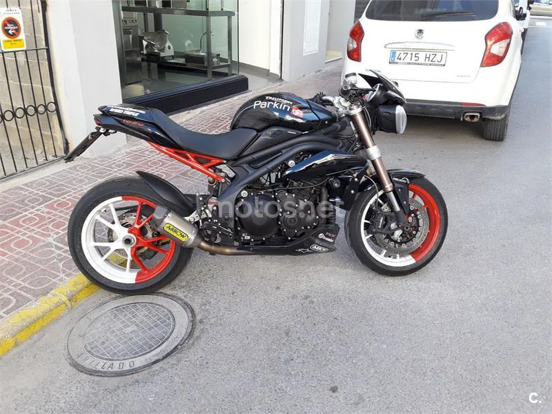 Triumph Speed Triple - Vista 6