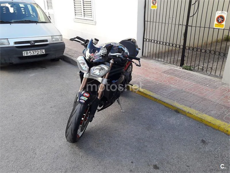 Triumph Speed Triple - Vista 7
