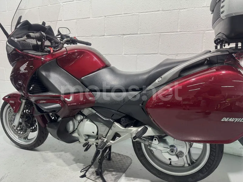 Honda NT700V Deauville - Vista 25