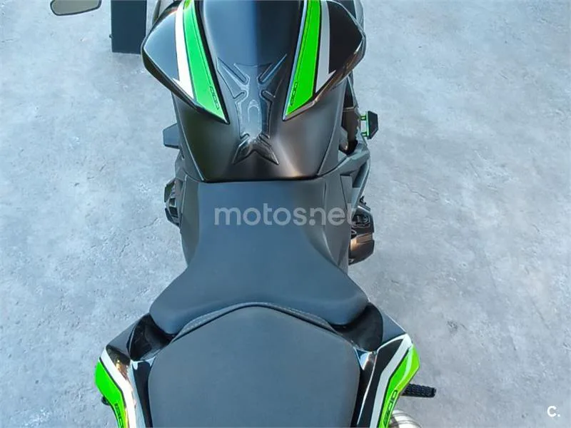 Kawasaki Z800 - Vista 7