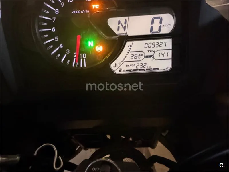 Suzuki V-Strom 650XT - Vista 5