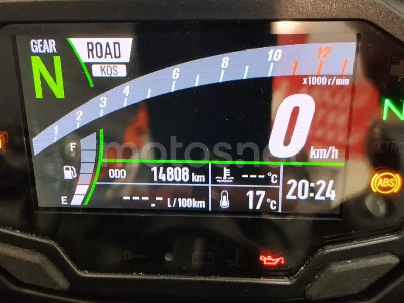 Kawasaki Ninja 1000SX - Vista 10
