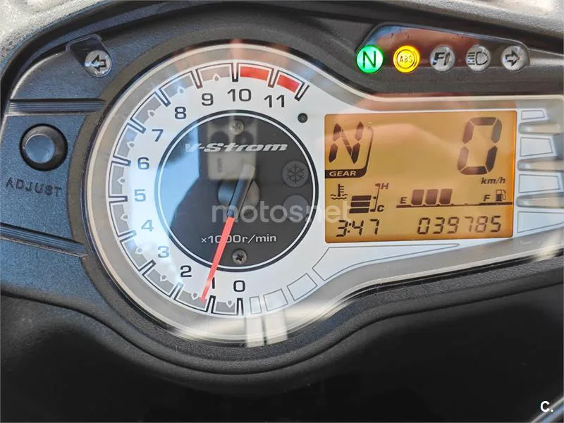 Suzuki V-Strom 650XT - Vista 6