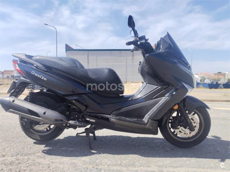 Kymco Grand Dink 300 - Vista 5