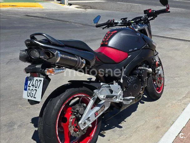 Suzuki GSR600 1899 € 2008 Valencia - 2