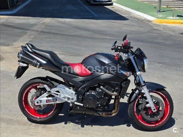 Suzuki GSR600 - Vista 4