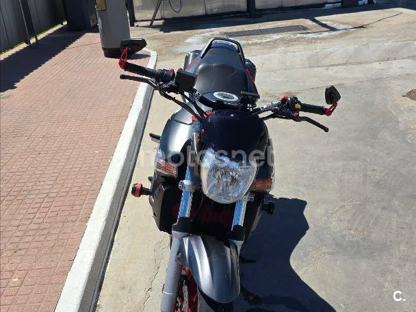 Suzuki GSR600 - Vista 8