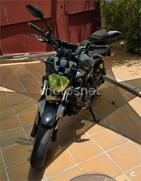 Yamaha MT-07 - Vista 6