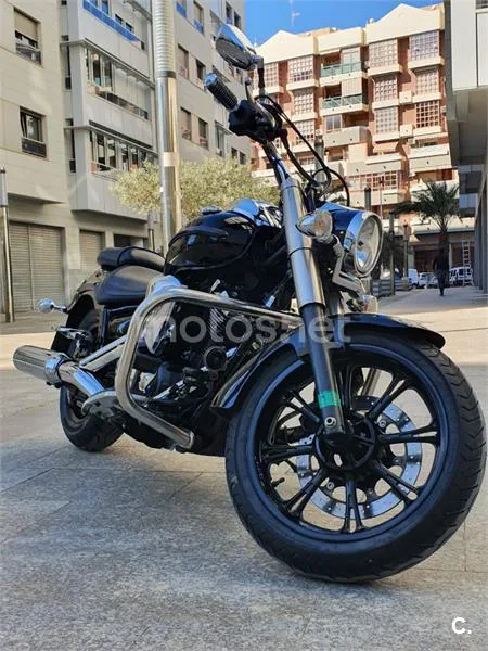 Yamaha XVS950A Midnight Star - Vista 13