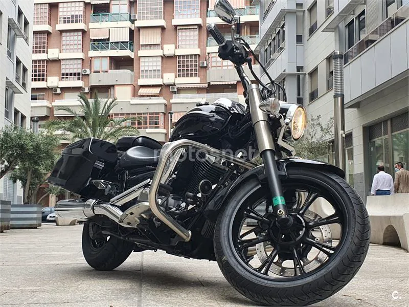 Yamaha XVS950A Midnight Star - Vista 15