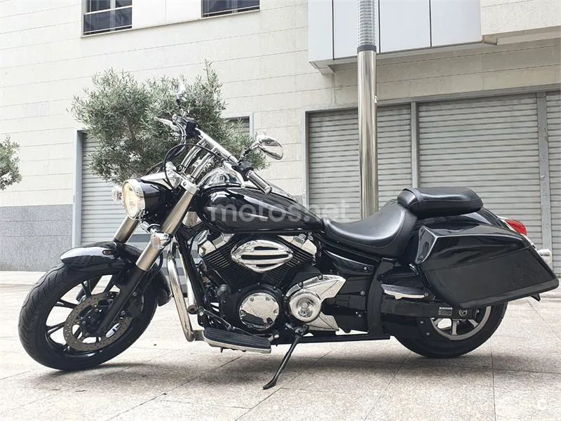 Yamaha XVS950A Midnight Star - Vista 17