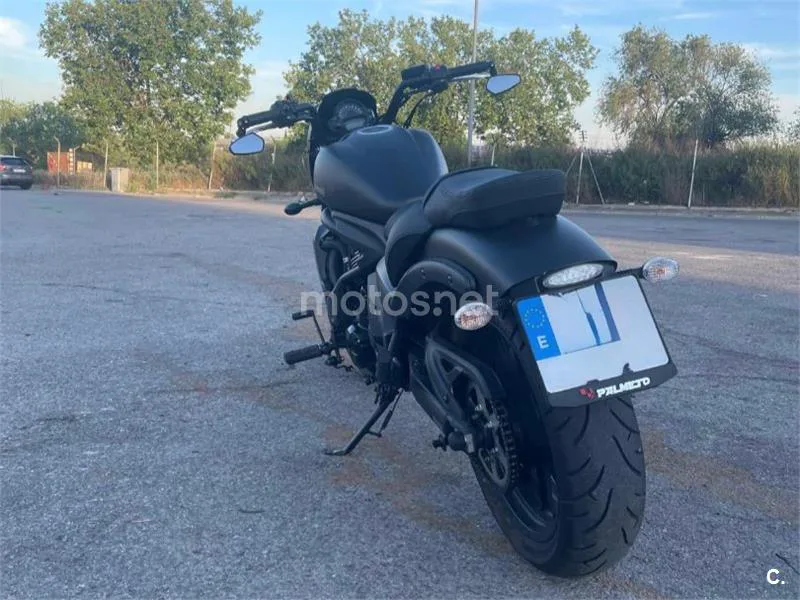 Kawasaki Vulcan S - Vista 4