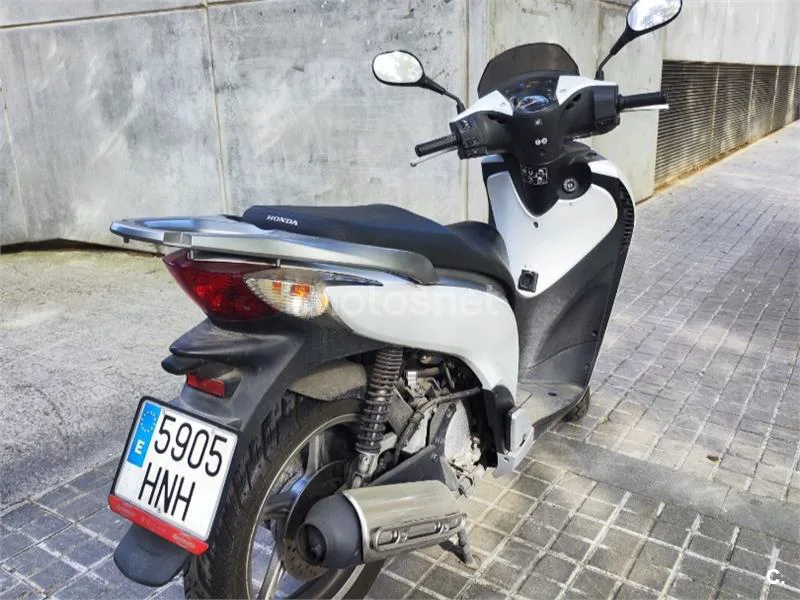 Honda SH125i - Vista 3