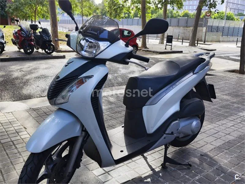 Honda SH125i - Vista 4