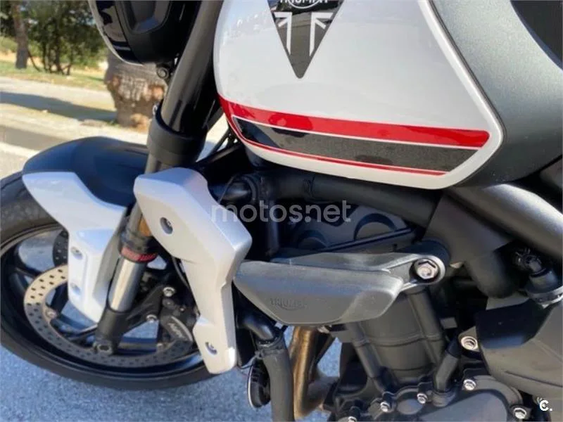 Triumph Trident 660 - Vista 3