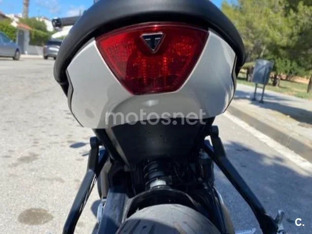 Triumph Trident 660 - Vista 5