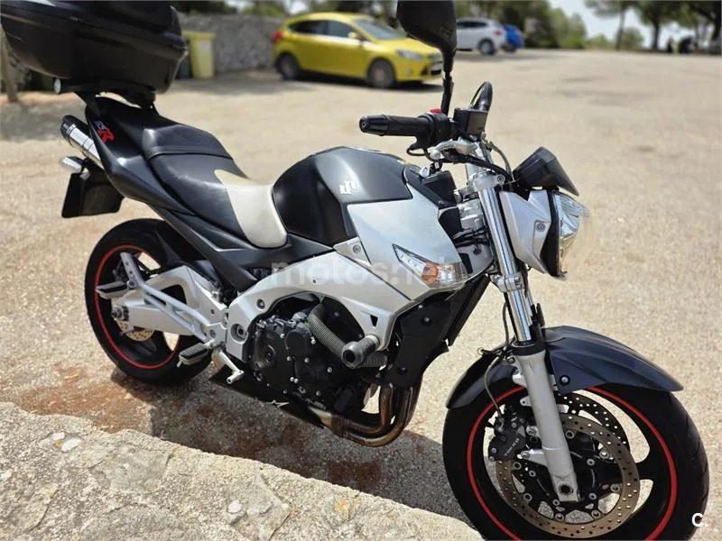 Suzuki GSR600 - Vista 6