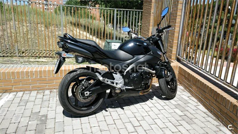 Suzuki GSR600 - Vista 3