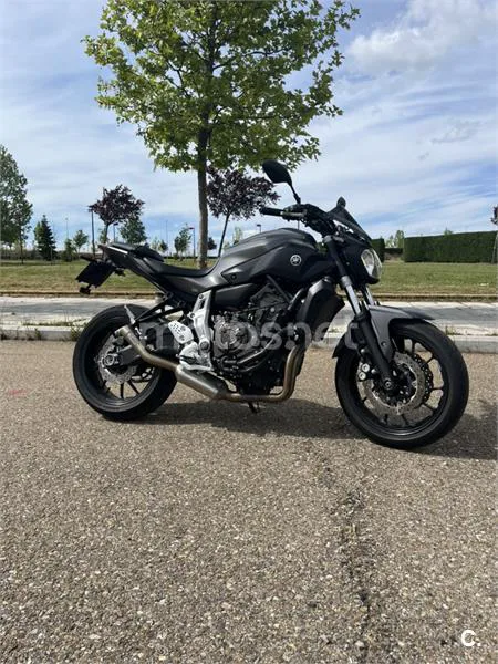 Yamaha MT-07 - Vista 4