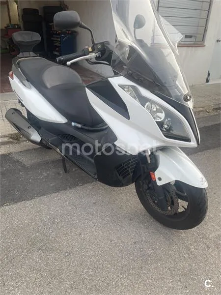 Kymco Super Dink 300 1200 € 2012 Barcelona - 1