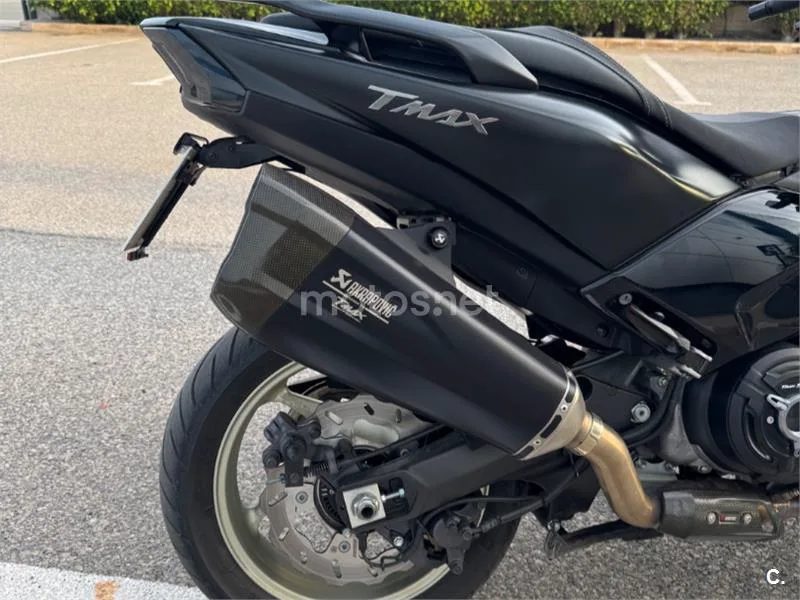 Yamaha TMAX 530 - Vista 4