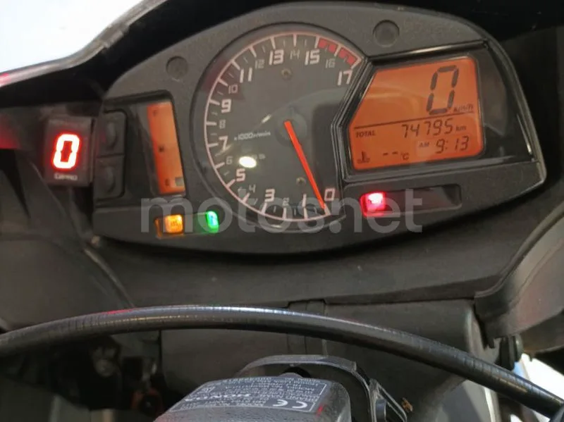 Honda CBR600RR - Vista 5