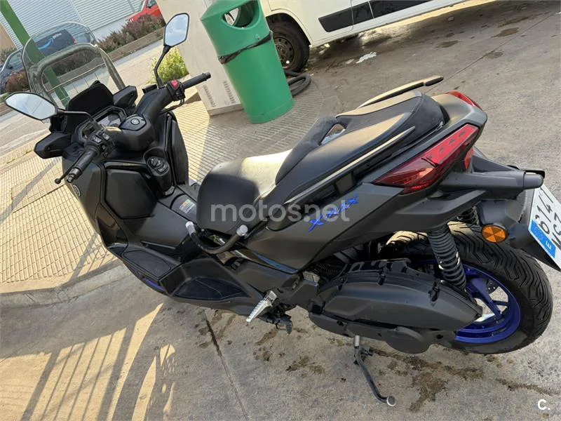 Yamaha XMAX 125 - Vista 4