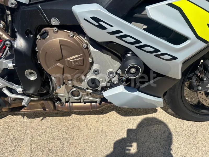 BMW S 1000 R - Vista 7