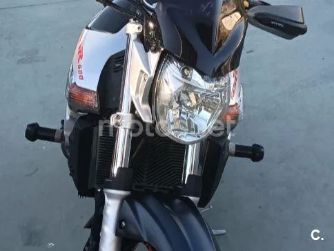 Suzuki GSR600 2200 € 2006 Zaragoza - 1