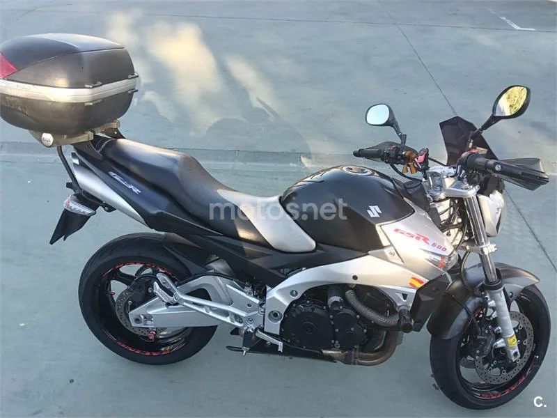 Suzuki GSR600 - Vista 4