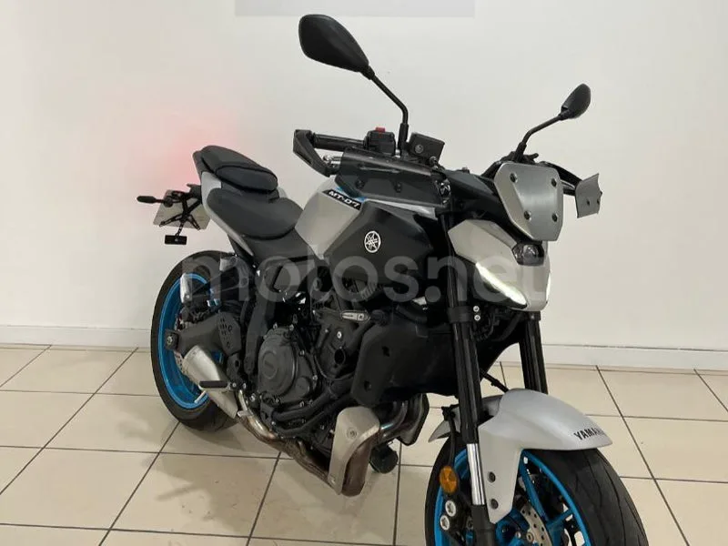 Yamaha MT-07 - Vista 6