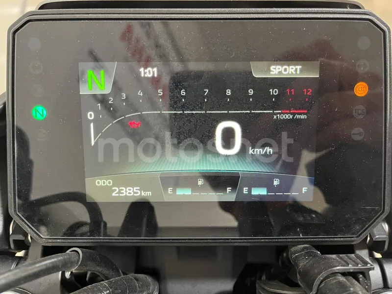 Yamaha MT-07 - Vista 8
