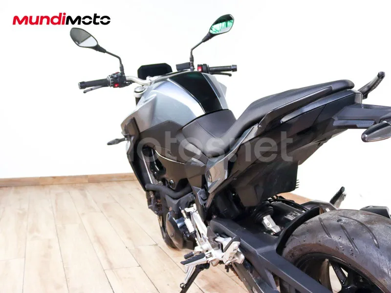BMW F 900 R - Vista 9