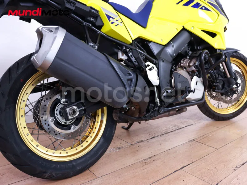 Suzuki V-Strom 1050 - Vista 4