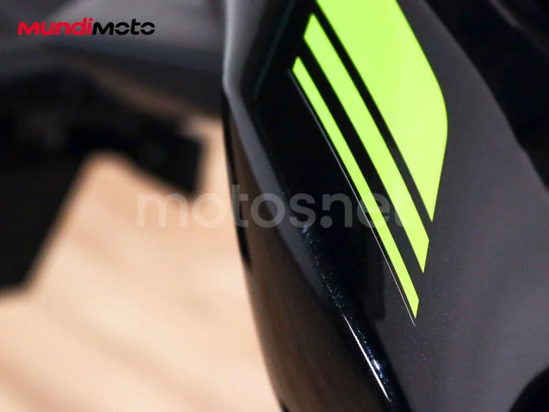 Kawasaki Z900 - Vista 18