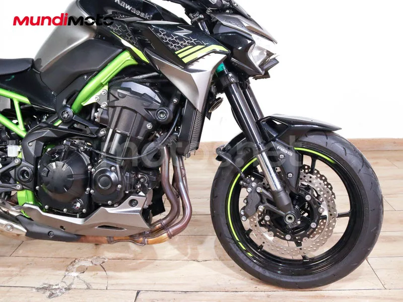 Kawasaki Z900 - Vista 24
