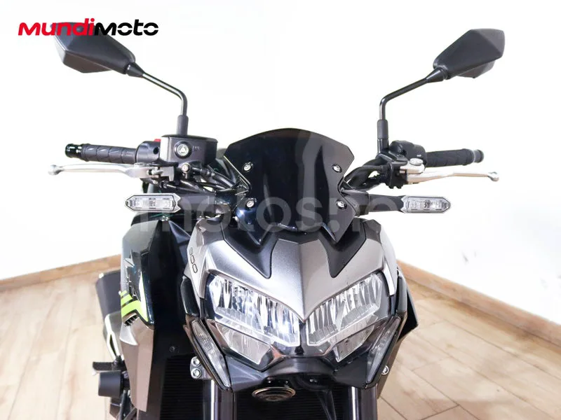 Kawasaki Z900 - Vista 5