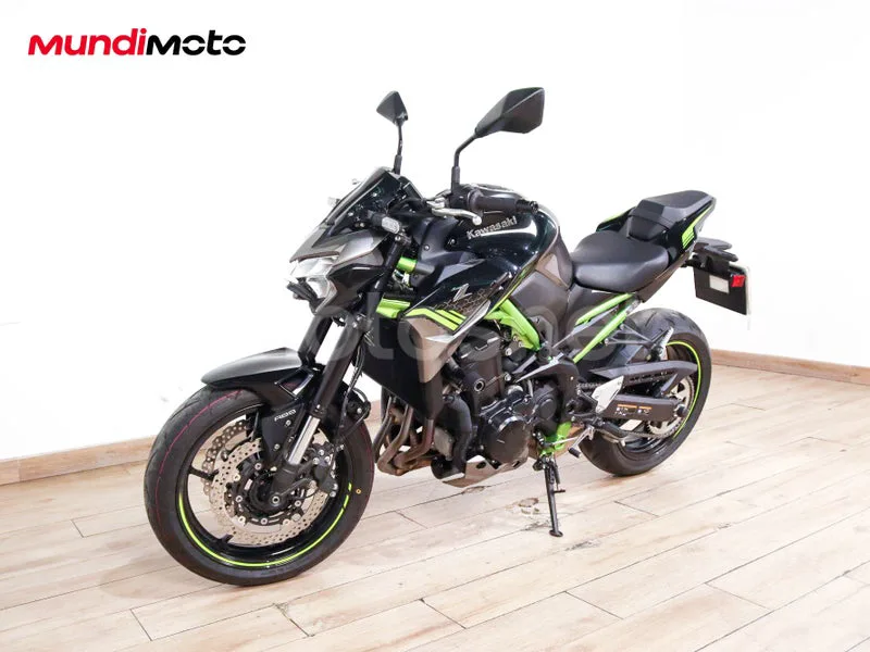 Kawasaki Z900 - Vista 7