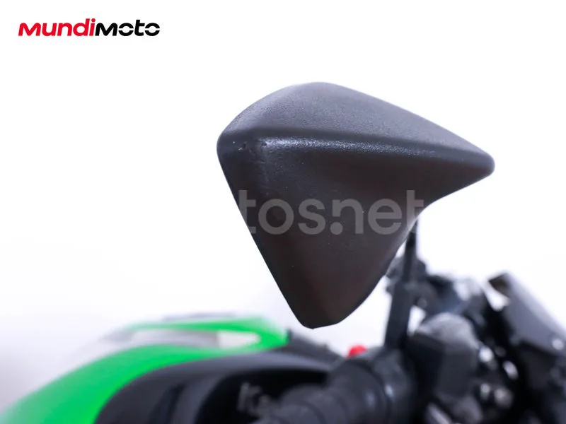 Kawasaki Z900 - Vista 29