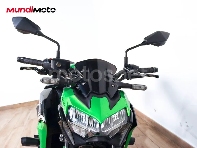 Kawasaki Z900 - Vista 5