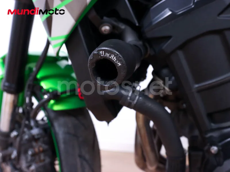 Kawasaki Z900 - Vista 56
