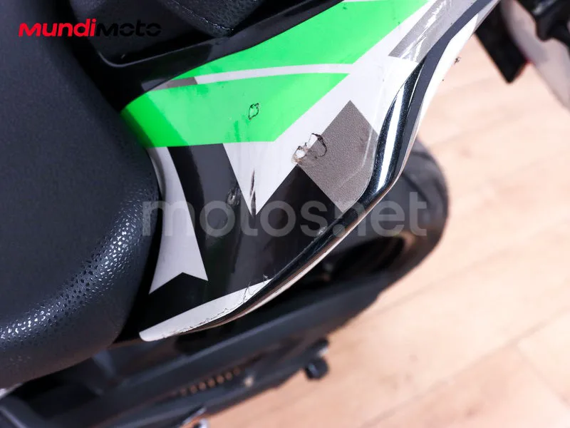 Kawasaki Z900 - Vista 58