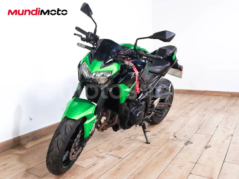 Kawasaki Z900 - Vista 7