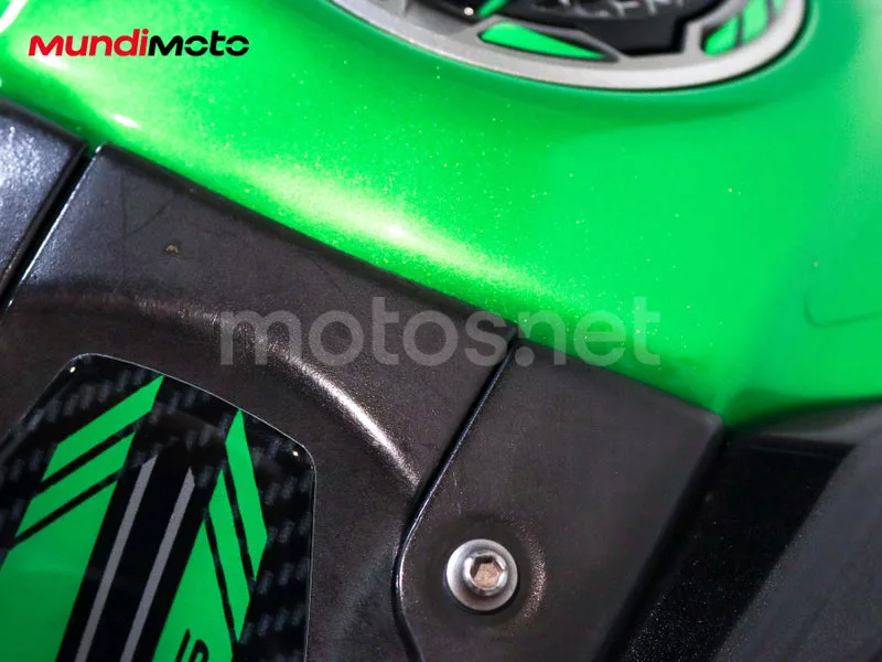 Kawasaki Z900 - Vista 65