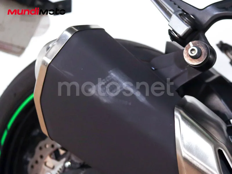 Kawasaki Z900 - Vista 74