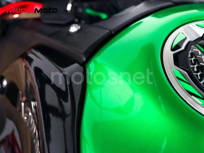 Kawasaki Z900 - Vista 82